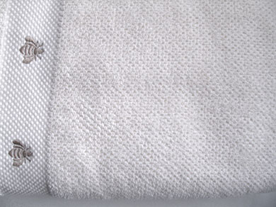 Towel with bees
